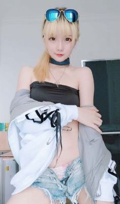 漂亮的保姆5的剧情简介_超清免费在线播放
