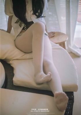 白丝裤袜校服露自慰喷水_超清高清视频观看