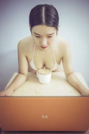 2020国产精品亚洲综合网_BD英语手机在线观看