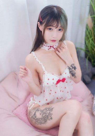 国产清纯女高中生被C_超清免费观看电视剧
