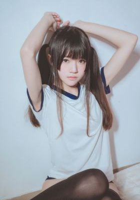 欧美裸茎男模_高清完整视频观看